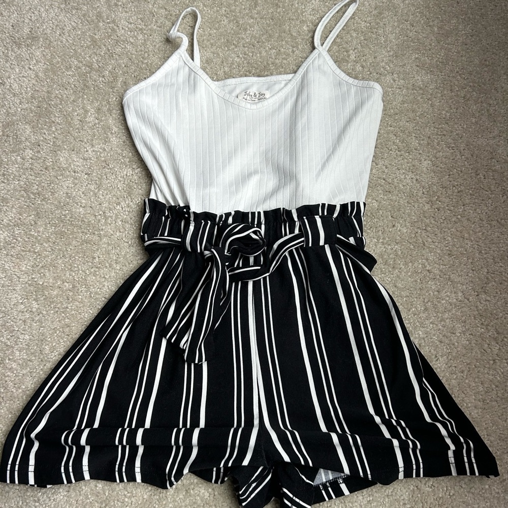 Black & white striped spaghetti strapped romper with tie in front